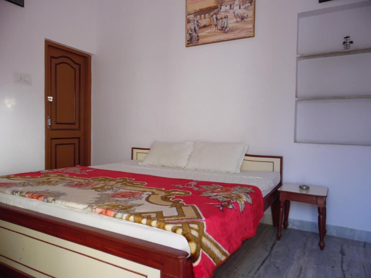 Keshav Palace Pushkar Bilik gambar